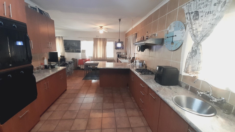 3 Bedroom Property for Sale in Mooinooi North West